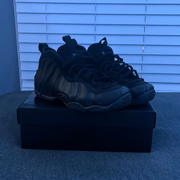nike black foamposite 2020